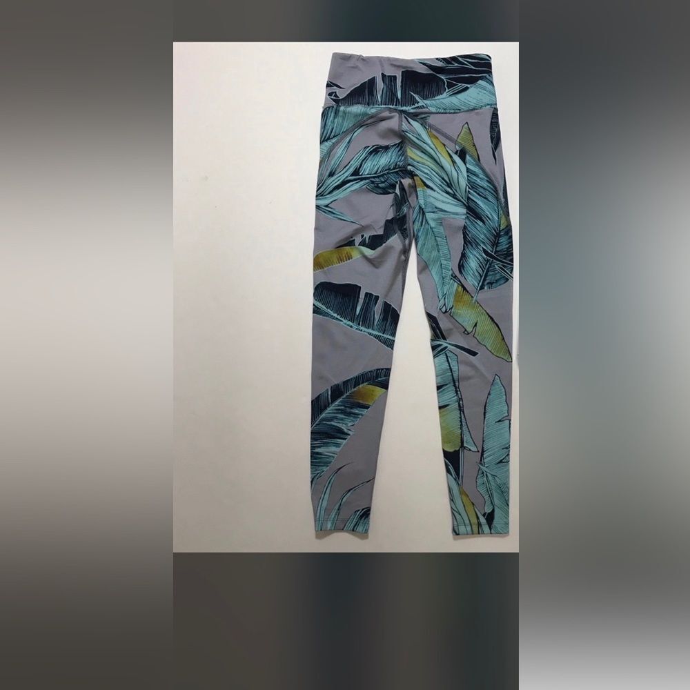 Maaji xs leaf leggings